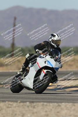 media/Oct-13-2025-Moto Forza (Mon) [[a66d839500]]/4-C Group/Session 3 (Turn 16)/